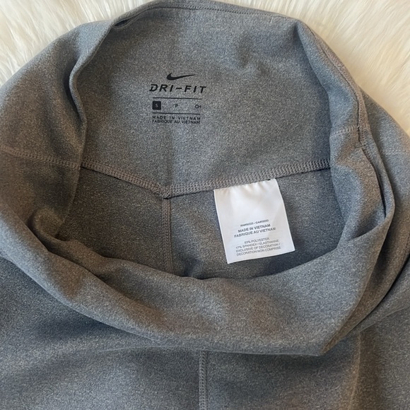 Nike one dri fit gray leggings S Women's High-Waisted 7/8 Leggings - Picture 7 of 7